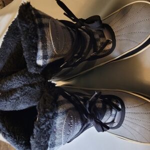 Comfortview Brienne Women's  9W Gray Winter Boots Pre-owned Great Condition